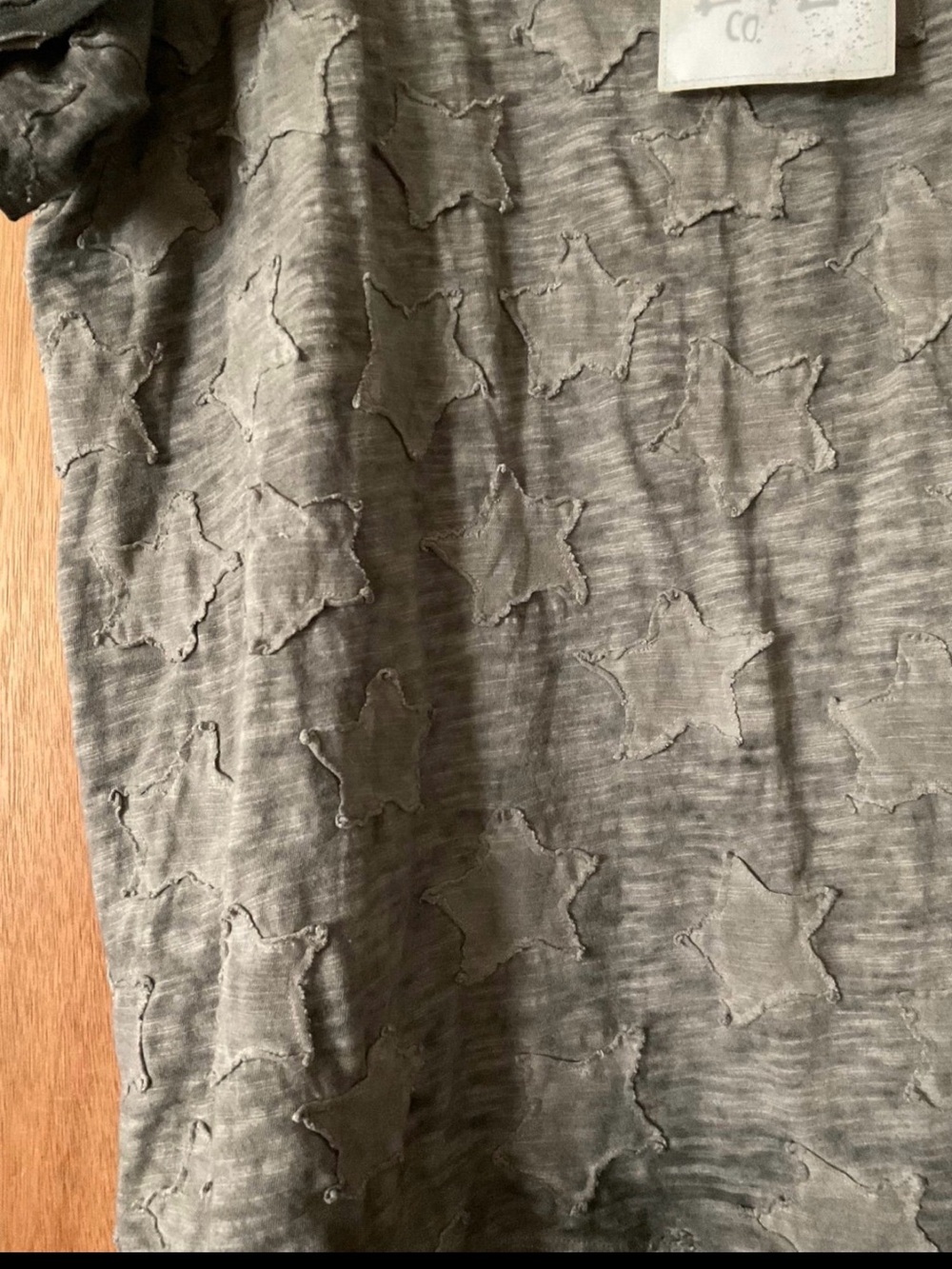 Magnolia Pearl Olive-Gray Star Textured Short Sleeve Tee - Picture 4 of 5